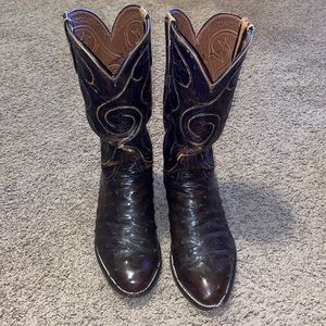 Vintage Lucchese ostrich cowboy boots. Size 9D